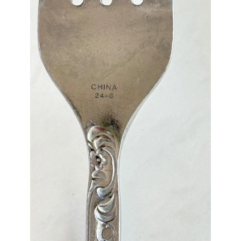 Oneida Azalea Flatware Set 2 Dinner Forks 1 Knife Stainless Silverware